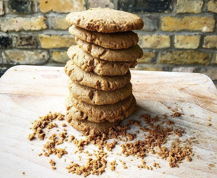 Crumbly Low Carb Peanut Butter Cookies